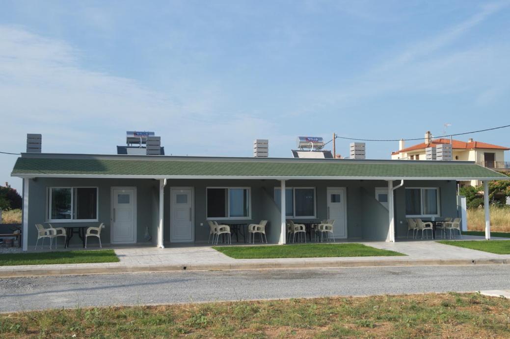 Onar By The Sea Luxurious Apartments Flojitá Kültér fotó