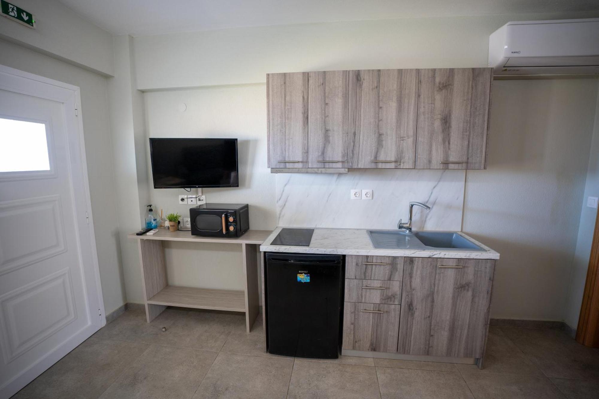 Onar By The Sea Luxurious Apartments Flojitá Kültér fotó