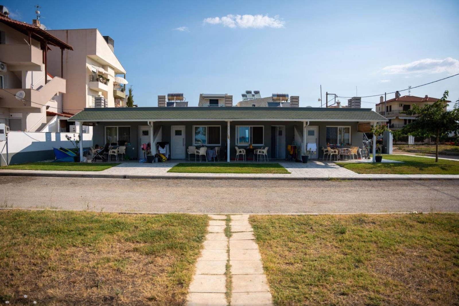 Onar By The Sea Luxurious Apartments Flojitá Kültér fotó