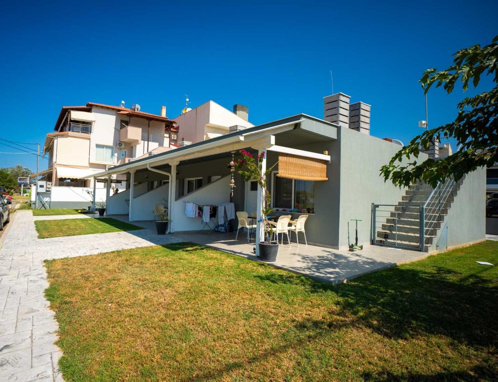 Onar By The Sea Luxurious Apartments Flojitá Kültér fotó